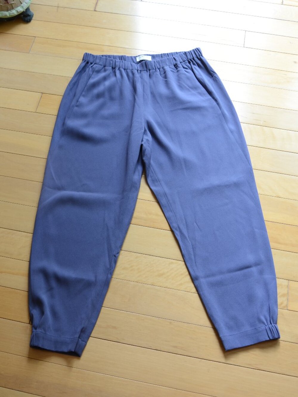 Aritzia Babaton Blue Elastic Waist Joggers Pants Size L